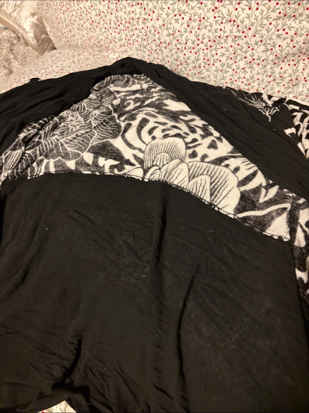 ONYX Black & White Animal Print open sweater - Picture 2 of 5